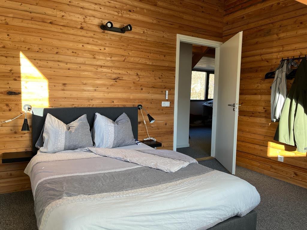 Chalet Presseggersee 5 comfortabele slaapkamers met 2 persoons boxspring bed